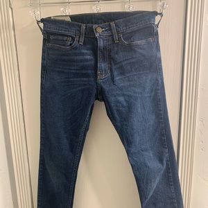 29x32 Hollister skinny jeans!